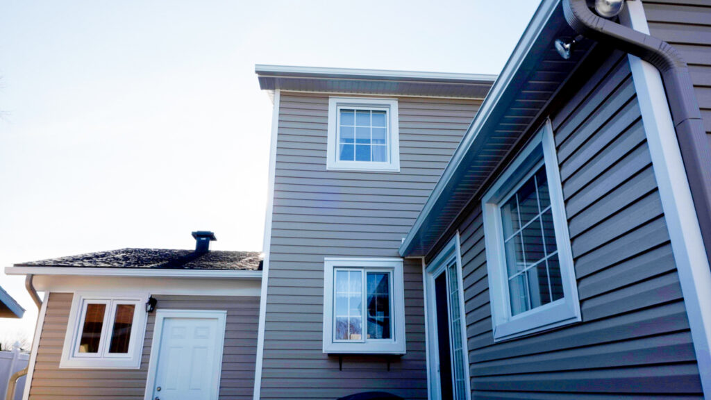 NorthCo Services High End Contractors Siding Installation Ottawa Eavestroughs and Downspouts